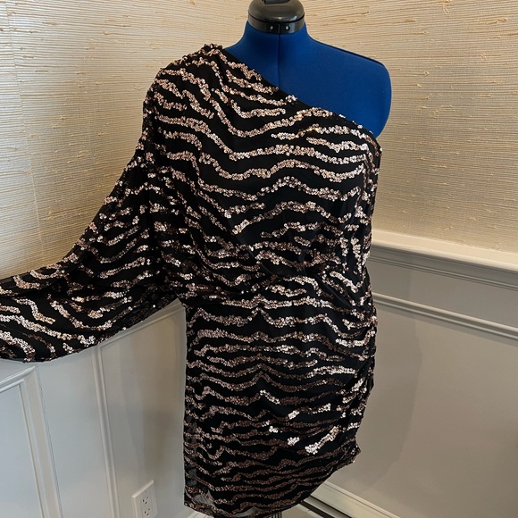 City Chic Dresses & Skirts - City Chic Size 16 Black and Rose Gold Sequin Party Dress
